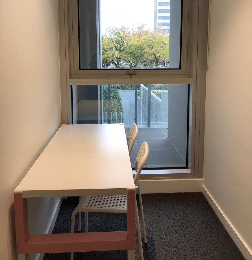 شقة Pride Fawkner St Kilda Rd With Gym & Pool ملبورن المظهر الخارجي الصورة