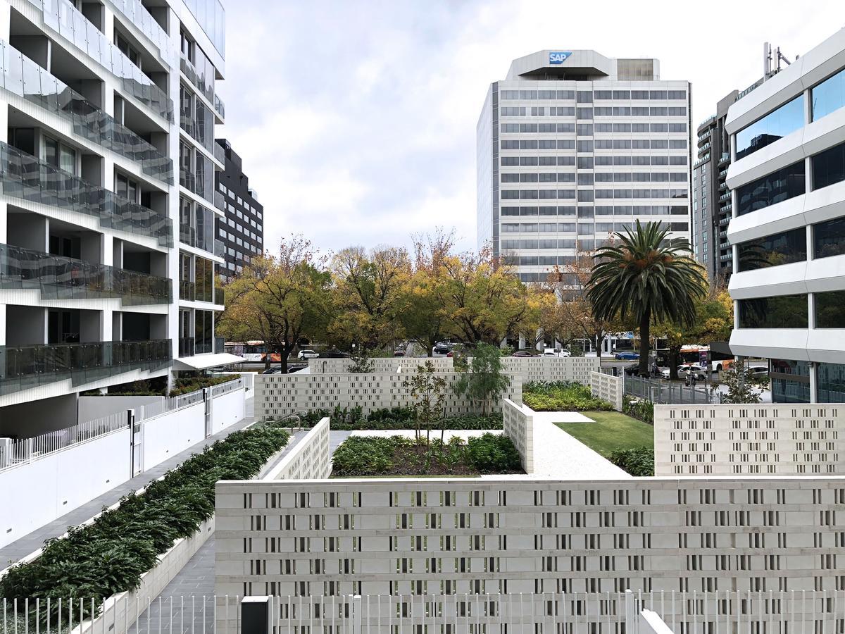 شقة Pride Fawkner St Kilda Rd With Gym & Pool ملبورن المظهر الخارجي الصورة