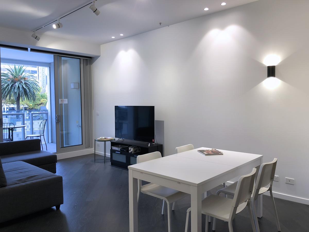 شقة Pride Fawkner St Kilda Rd With Gym & Pool ملبورن المظهر الخارجي الصورة