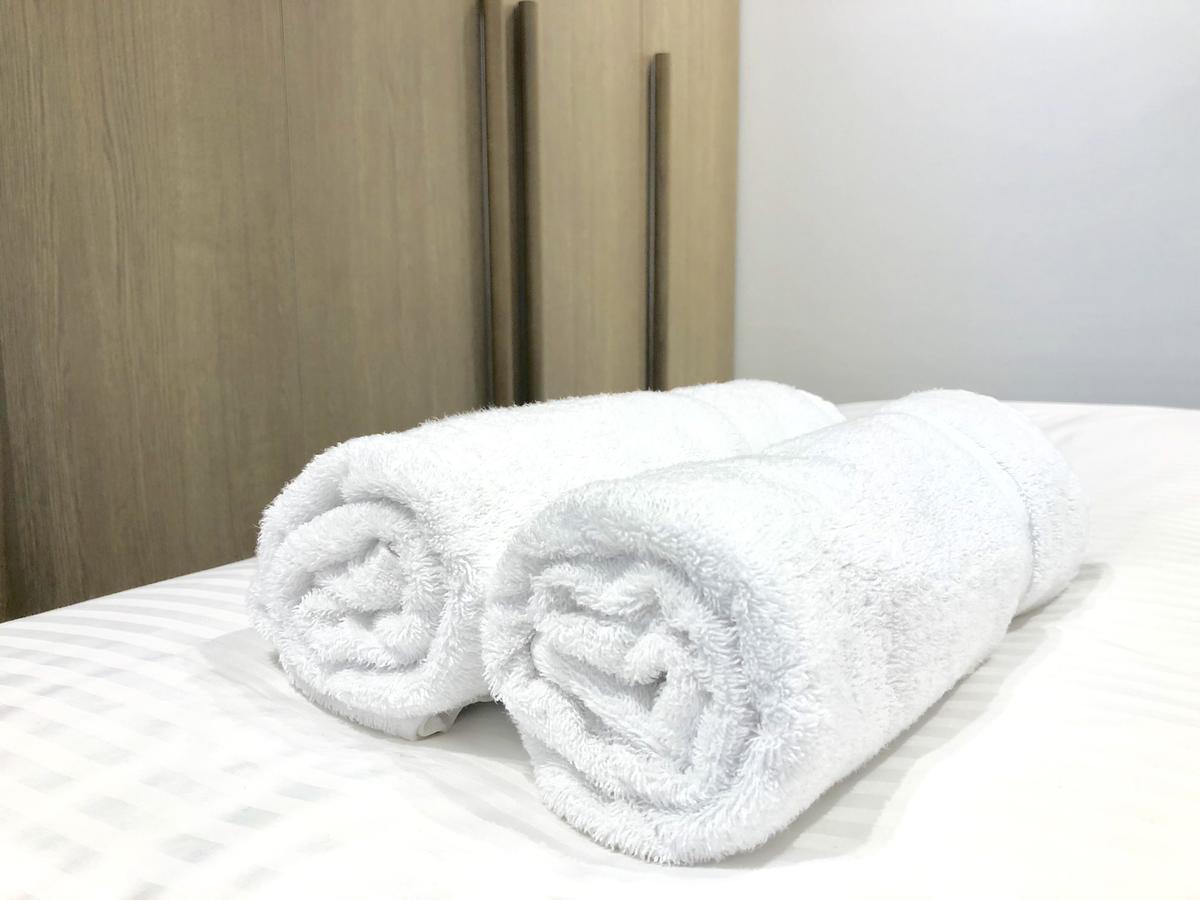 شقة Pride Fawkner St Kilda Rd With Gym & Pool ملبورن المظهر الخارجي الصورة